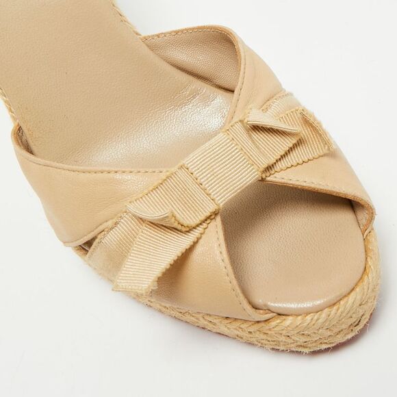 Christian Louboutin Ribbon Size 39 Beige Leather Wedge Sandals - Picture 7 of 7